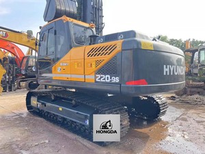 Excavatrice Hyundai 220LC-9S d'occasion de 22 tonnes, modèle 2022, avec moteur et pompe d'origine, capacité de la benne de 1,2 m - Product Image 5