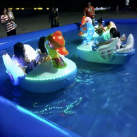 Bateau tamponneur à manivelle en forme de canard jaune et de cygne, vélo aquatique pour enfants, en PE, pour usage domestique, manège de divertissement pour piscine et lac