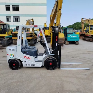 Chariot élévateur d'occasion à mât bi-étagé, déplacement latéral hydraulique, TCM FD30, moteur diesel d'occasion, 3 tonnes, pneus pleins - Product Image 5