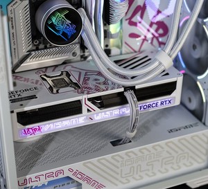 การ์ดจอ RTX 5080 Ultra W OC 16GB AI ใหม่แกะกล่องจากโรงงาน สำหรับเล่นเกมอีสปอร์ตบนเดสก์ท็อปและการตัดต่อวิดีโอ ระบายความร้อนด้วยพัดลม Inspi - Product Image 5