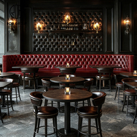 Ensemble de meubles commerciaux Ron Group Vintage Restaurant : banquette en cuir capitonné, table carrée en bois et chaises.