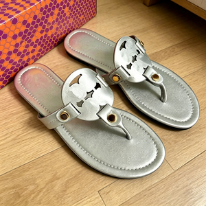 Original Luxury Drop Shipping Genuine Leather Flat <b>Sandals</b> With Bespoke Designer <b>Sandals</b> for Summer Fashion Slides For Women - Product Image 1