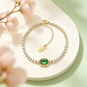 Pulsera de tenis de moda con circonita cúbica brillante con corte esmeralda en el centro, de acero inoxidable, sin níquel, chapada en oro de 18 quilates, para bodas, fiestas y aniversarios - Product Image 4