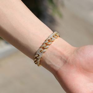 12mm Hip Hop Diverses Couleur <span class=keywords><strong>Grain</strong></span> <span class=keywords><strong>De</strong></span> <span class=keywords><strong>Café</strong></span> Cubain Chaîne Bracelets Bling CZ Lien Chaînes Hommes Femmes Simple Haute Qualité Bijoux <span class=keywords><strong>Bracelet</strong></span> - Product Image 3
