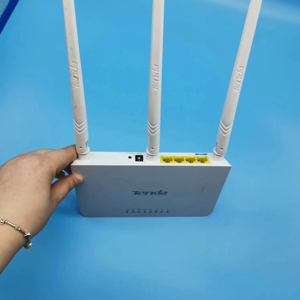 Routeur WiFi Tenda F3 blanc d'occasion pour usage professionnel, 2.4G 5G POE IP TCP, version anglaise, certifié GSM GPRS CE/FCC, garantie 12 mois, CY001 FTTH - Product Image 6
