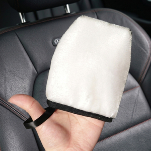 Guanto Professionale in Microfibra per Dettagli Interni Auto, Spazzola a Spirale per Pulizia Efficace di Sedili in Pelle e Tappezzeria - Product Image 1