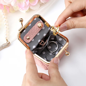 Uionen Custom Personalized Name Birth Flower <b>Mini</b> Leather Jewelry <b>Box</b> Vintage Kiss Lock Portable Travel Jewelry Organizer Coin - Product Image 4