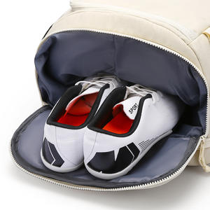 Großvolumiger Casual Sport Rucksack, Wasserdichtes Polyester, für Herren und Damen, mit Weiter Öffnung, Reise-Laptop-Rucksack, Erweiterbar, Flugtauglich - Product Image 3