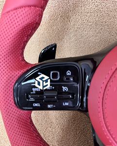 Volant en fibre de carbone pour Mercedes-Benz C43/C63/<span class=keywords><strong>C63s</strong></span> Coupé W205 AMG 19-22 Facelift C63/E63/GT/CLS - Product Image 3