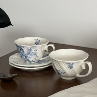 Ensemble tasse et soucoupe en céramique style pastoral vintage français, motif fleur de Campsis, avec anse, capacité 250 ml, pour café, latte, thé de l'après-midi, dessert