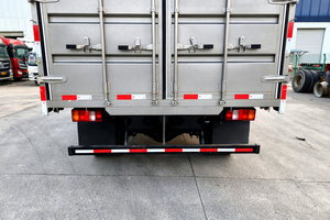 <span class=keywords><strong>Camion</strong></span> de fret léger SINOTRUCK HOWO 4x2 Euro 3 d'occasion 2020, 4T-5T, pour le transport logistique - Product Image 4