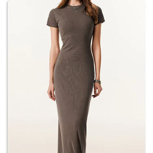 Abito Lungo Maxi Semplice 2026, T-Shirt Lunga con Spacco, Casual Estivo, Aderente, Tinta Unita, in Cotone per Donne - Product Image 1