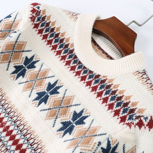 Oem bán buôn 100% len người đàn ông của mùa đông Áo len thời trang in cổ ấm áp thoải mái dệt kim áo len phía trước biểu tượng mô hình trang trí - Product Image 5