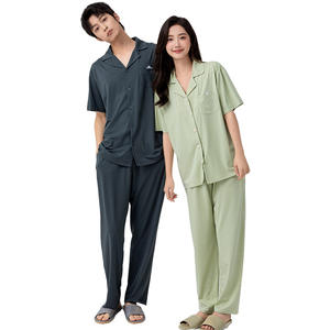 Conjunto de Ropa de Verano Personalizada Unisex, Cárdigan con Cuello de Color Sólido y Pantalones Cortos de Algodón Elástico para Parejas - Product Image 1