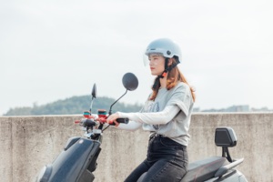 Mũ bảo hiểm xe điện nửa đầu, có thể điều chỉnh kích thước, thoáng khí, unisex, đạt chứng nhận CCC, chất liệu ABS+EPS, dành cho người lớn - Product Image 6