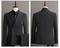 Costume pour homme élégant à double boutonnage, costume haut de gamme, coupe ajustée, tenue de cérémonie formelle, col en pointe