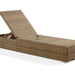 <span class=keywords><strong>Chaise</strong></span> longue d'extérieur en rotin noir nouveau-né en vente Chaises longues <span class=keywords><strong>de</strong></span> <span class=keywords><strong>jardin</strong></span> modernes <span class=keywords><strong>Chaise</strong></span> longue contemporaine - Product Image 3