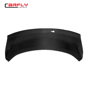 Tapa de Maletero de Fibra de Carbono 3K Estilo OEM para Mustang 2015+ de <span class=keywords><strong>Carfly</strong></span> Carbon - Actualización Ligera con Fijación por Tornillos - Product Image 3