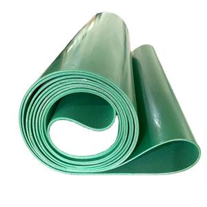 Glattes Grünes PVC-Förderband mit Hitzebeständigkeit und 2 Jahren Garantie für Kartonverpackungsmaschinen und Hühnerfutterverarbeitung - Product Image 1