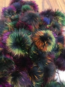 Grande boule de <span class=keywords><strong>fourrure</strong></span> naturelle personnalisée de 9 à 20 cm pour bonnets, <span class=keywords><strong>pompon</strong></span> en <span class=keywords><strong>fourrure</strong></span> de raton laveur moelleux avec bouton-pression - Product Image 2