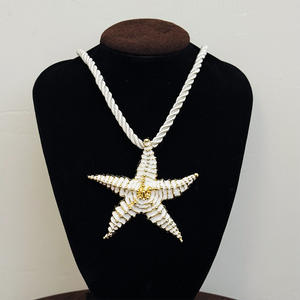 תליון חיימי 2025 תכשיטי אופנה חוף בוהמיאני לבן חדש של אמייל לבן כוכב אמייל לבן חדש שרשראות דגים כוכב אמייל - Product Image 1