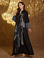 Nouvelle Robe de Soirée Formelle Longue en Satin Noir pour Femme, Col Montant, Manches Longues, Broderie Perlée et Pailletée Faite Main, Coupe Ample et Texturée