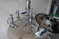 Mélangeur d'homogénéisateur cosmétique 100L pour crème/lotion/usine de lavage CE abordable haute efficacité 220V/380V