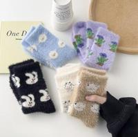 Chaussettes tubulaires chaudes et tendance pour femmes, en fausse fourrure, épaisses et confortables, style décontracté pour la maison, motif animalier