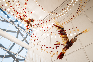 Lámpara de Araña Decorativa de Cristal con Diseño Único de Águila, Personalizada para Vestíbulos de Hoteles, Áreas de Exhibición y Mesas de Arena de Gran Tamaño - Product Image 5