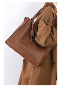 Fashion New Designer Crossbody Bags High Quality PU Leather Shoulder Messenger Bag Casual <b>Totes</b> Luxury Women Handbags and Purses - Product Image 6