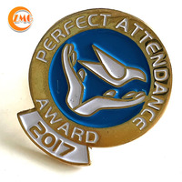 Badges en métal personnalisés plaqués argent de haute qualité en gros