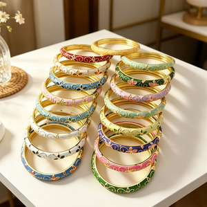 Pulsera de aleación apilable con diseño de trébol de cuatro hojas y flor de cinco hojas, estilo palaciego vintage, con efecto de goteo de aceite y acabado dulce y brillante, para mujer - Product Image 1