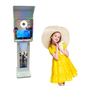 Photomaton avec miroir Machine d'arcade de selfie Location commerciale Lumières LED Cadre pour photomaton avec miroir - Product Image 6