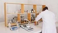 Acide bilique HS 70% (qualité alimentaire CAS 81-25-4) – Additif alimentaire pour réduire la graisse abdominale et soulager les dommages hépatiques chez la viande et la volaille