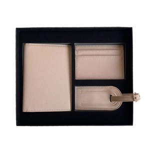 Juego <span class=keywords><strong>de</strong></span> Regalo <span class=keywords><strong>de</strong></span> Viaje con Funda para Pasaporte <span class=keywords><strong>de</strong></span> Cuero PU con Textura Saffiano, Personalizada con Logotipo, Porta Tarjetas <span class=keywords><strong>de</strong></span> Crédito y Etiqueta para Equipaje, Venta al Por Mayor - Product Image 1
