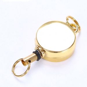 Porte-badge rétractable en métal robuste de forme ronde avec porte-clés - Product Image 4