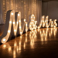 Lettres lumineuses LED personnalisées Mr & Mrs, enseigne à ampoules pour mariage, fête, banquet, événement, décoration de fond photo intérieur