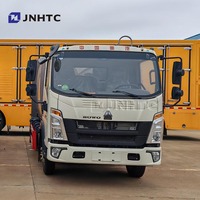 Camion à ordures HOWO 4X2 5CBM Compresseur de déchets Compacteur à compression compressé Camion compacté