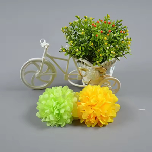 ดอกไม้ประดิษฐ์จากผ้าไหมลายดอกเบญจมาศพันชั้น สำหรับงานแต่งงาน งานอีสเตอร์ งานรับปริญญา งานประดิษฐ์ และงานตกแต่งต่างๆ ขายส่ง - Product Image 4