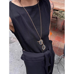 Nuevo <span class=keywords><strong>collar</strong></span> largo de lujo Retro de gama alta de nicho <span class=keywords><strong>para</strong></span> mujer, colgante chapado en oro, accesorio <span class=keywords><strong>para</strong></span> gafas, joyería de moda Retro - Product Image 3