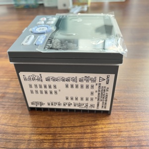 Controlador de Temperatura Digital Original Yokogawa UT35A 000-11-00 en Stock - Product Image 3