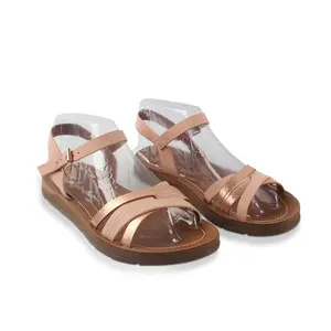 רצועות קרסול נשים סנדלי מכירה לוהטת אופנה עיצוב נעליים יומיומיות Pu חוף שטוח סנדל