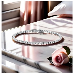 Pulsera de tenis de moissanita delicada de 2.50mm al por mayor, pulsera de diamantes redondos de 2.5mm con baño de oro para bodas, fiestas o regalos - Product Image 1