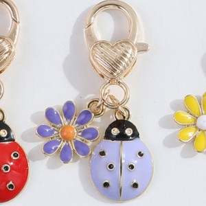 Mignon émail fleur breloques porte-clés pendentif voiture porte-clés <span class=keywords><strong>téléphone</strong></span> breloque coccinelle mode bijoux accessoires bonne chance cadeau - Product Image 6