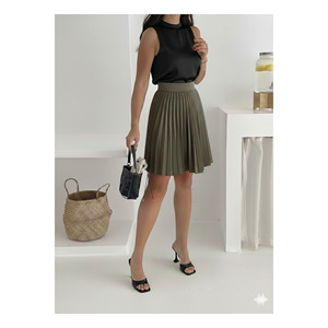 Mini-jupe plissée blanche pour femme, taille élastique, tissu satiné, style robe à col haut - Product Image 2
