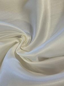 Le tissu en fibre cupro recyclé de haute qualité pour la protection de l'environnement absorbe l'humidité et est utilisé comme doublure de costume - Product Image 3