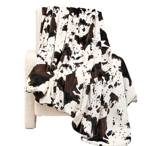 Couvertures douces personnalisées impression <span class=keywords><strong>vache</strong></span> 100% polyester corail flanelle jeter couverture pour canapé double face - Product Image 1