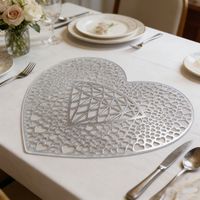 Napperons de table de luxe en vinyle PVC pressé, motif floral métallique feuille d'or ajouré, lavables, jetables, pour décoration de table, mariage et usage domestique