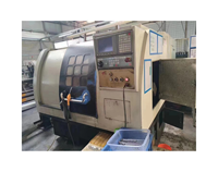 Meilleur prix, bonne qualité, tour CNC d'occasion et fraiseuse CNC avec une efficacité élevée