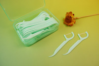 Cure-dents à fil dentaire macromoléculaire vert menthe avec manche antidérapant, boîte de rangement portable de couleur assortie, nettoyage buccal jetable